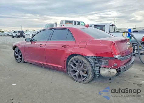 2021 Chrysler 300 S из США, поврежденный, VIN 2C3CCABG3MH545491